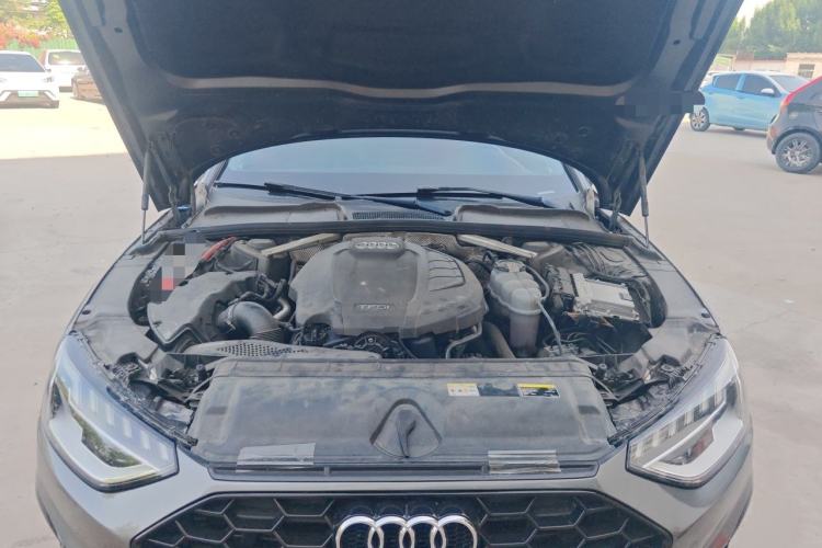 Used Audi A4L 2019 45 TFSI quattro Individual Sport Edition China VI Engine Bay