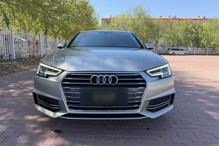 Used Audi A4L 2019 40 TFSI Ambition China VI Exterior 1