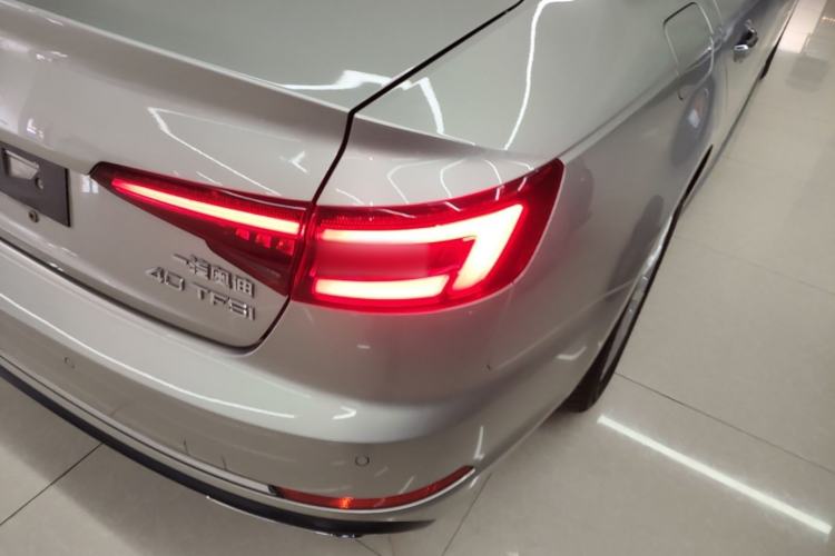 Used Audi A4L 2019 40 TFSI Ambition China VI Exterior 3