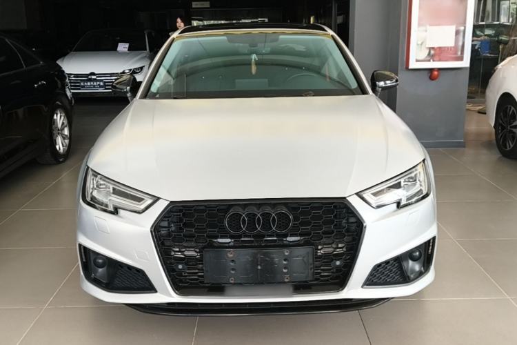 Used Audi A4L 2019 40 TFSI Fashion Edition China VI Emission Standard Front