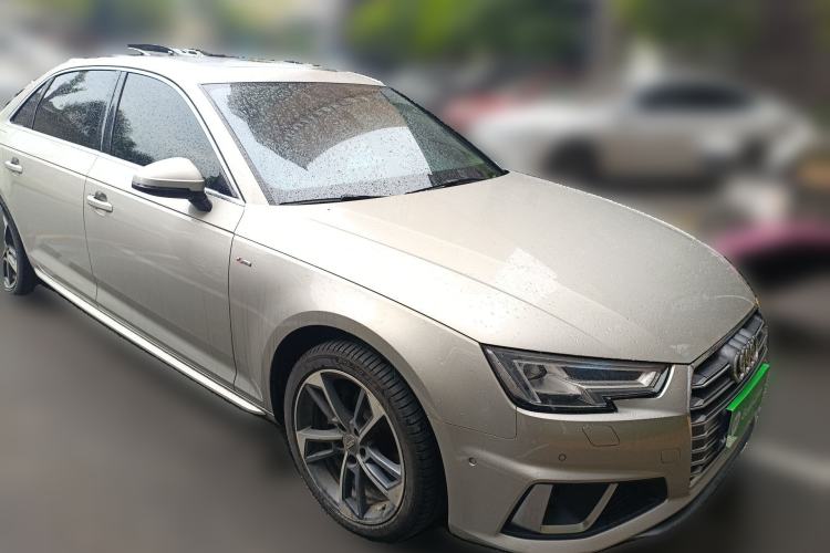 Used Audi A4L 2019 40 TFSI Fashion Edition China VI Emission Standard Front Right 45 Deg