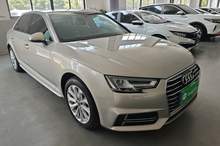 Used Audi A4L 2019 40 TFSI Ambition China VI Front Right 45 Deg