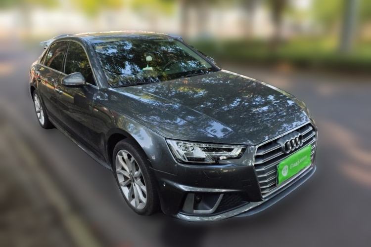 Used Audi A4L 2019 40 TFSI Fashion Edition China VI Emission Standard Front Right 45 Deg