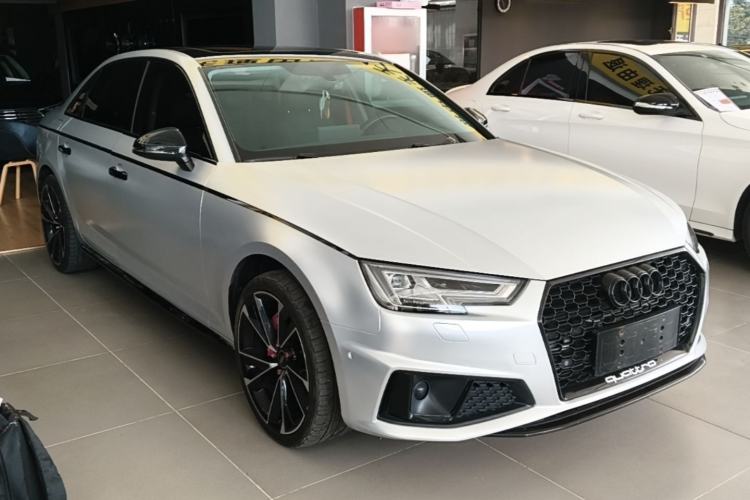 Used Audi A4L 2019 40 TFSI Fashion Edition China VI Emission Standard Front Right 45 Deg