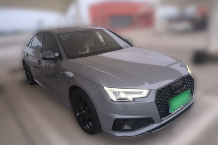 Used Audi A4L 2019 40 TFSI Fashion Edition China VI Emission Standard Front Right 45 Deg