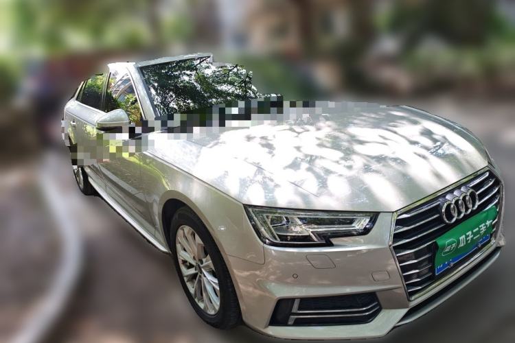 Used Audi A4L 2019 40 TFSI Ambition China VI Front Right 45 Deg