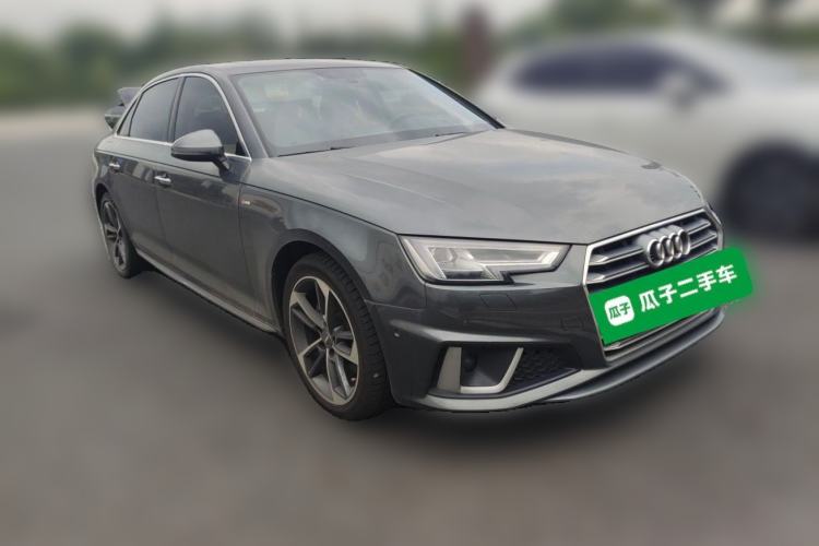 Used Audi A4L 2019 40 TFSI Fashion Edition China VI Emission Standard Front Right 45 Deg