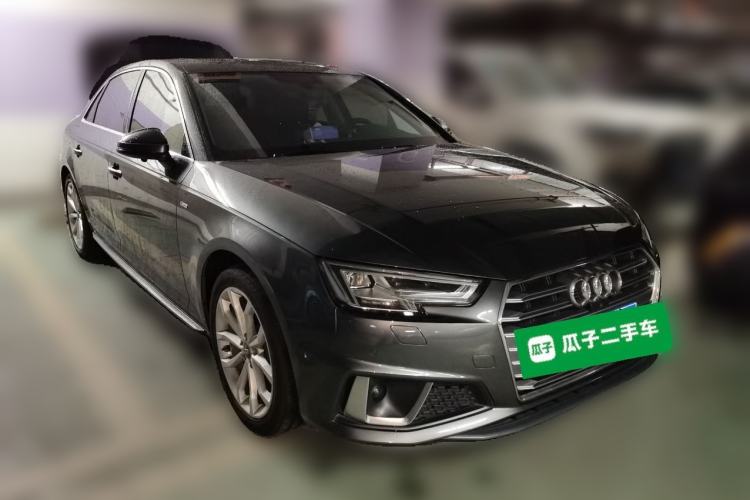 Used Audi A4L 2019 40 TFSI Fashion Edition China VI Emission Standard Front Right 45 Deg
