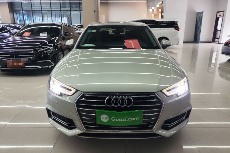 Used Audi A4L 2019 40 TFSI Ambition China VI Front