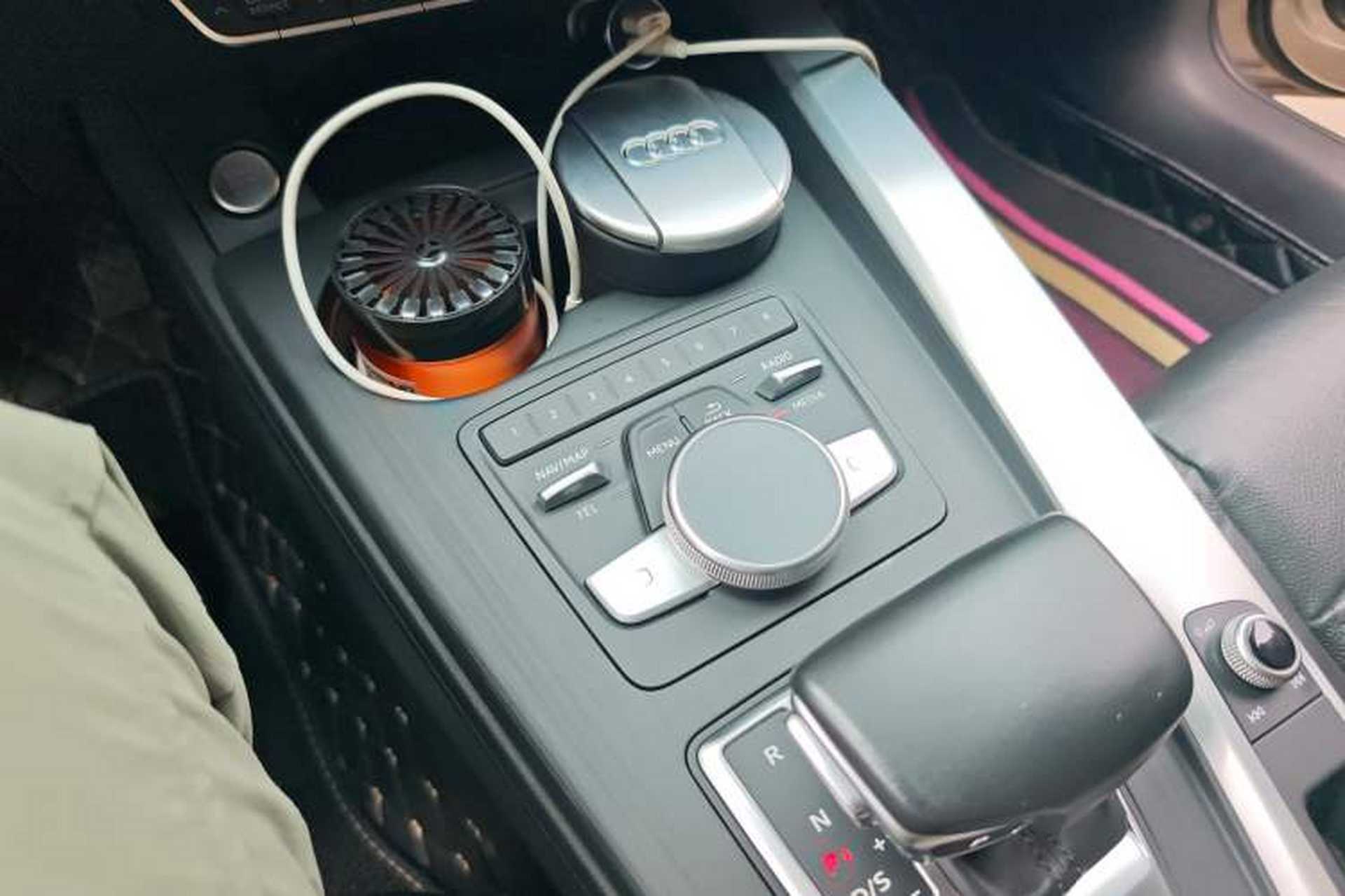 Used Audi A4L 2019 40 TFSI Fashion Edition China VI Emission Standard Gear Lever