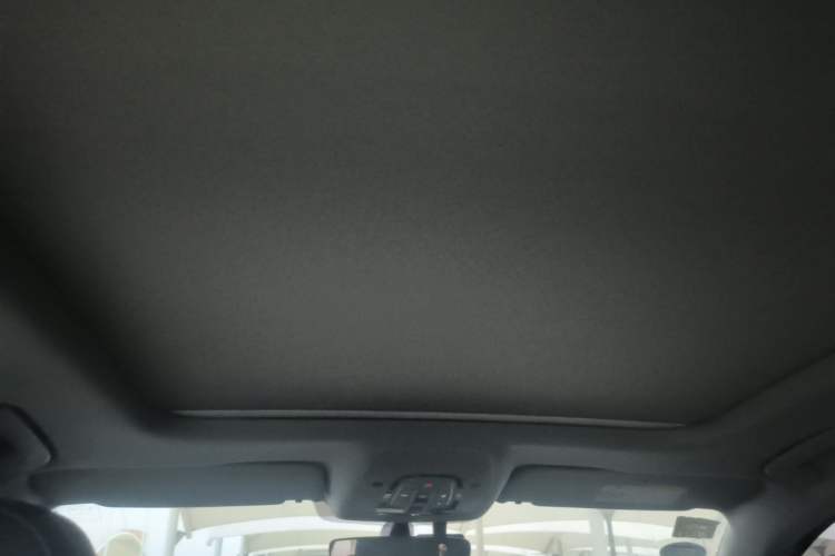 Used Audi A4L 2019 40 TFSI Fashion Edition China VI Emission Standard Headliner