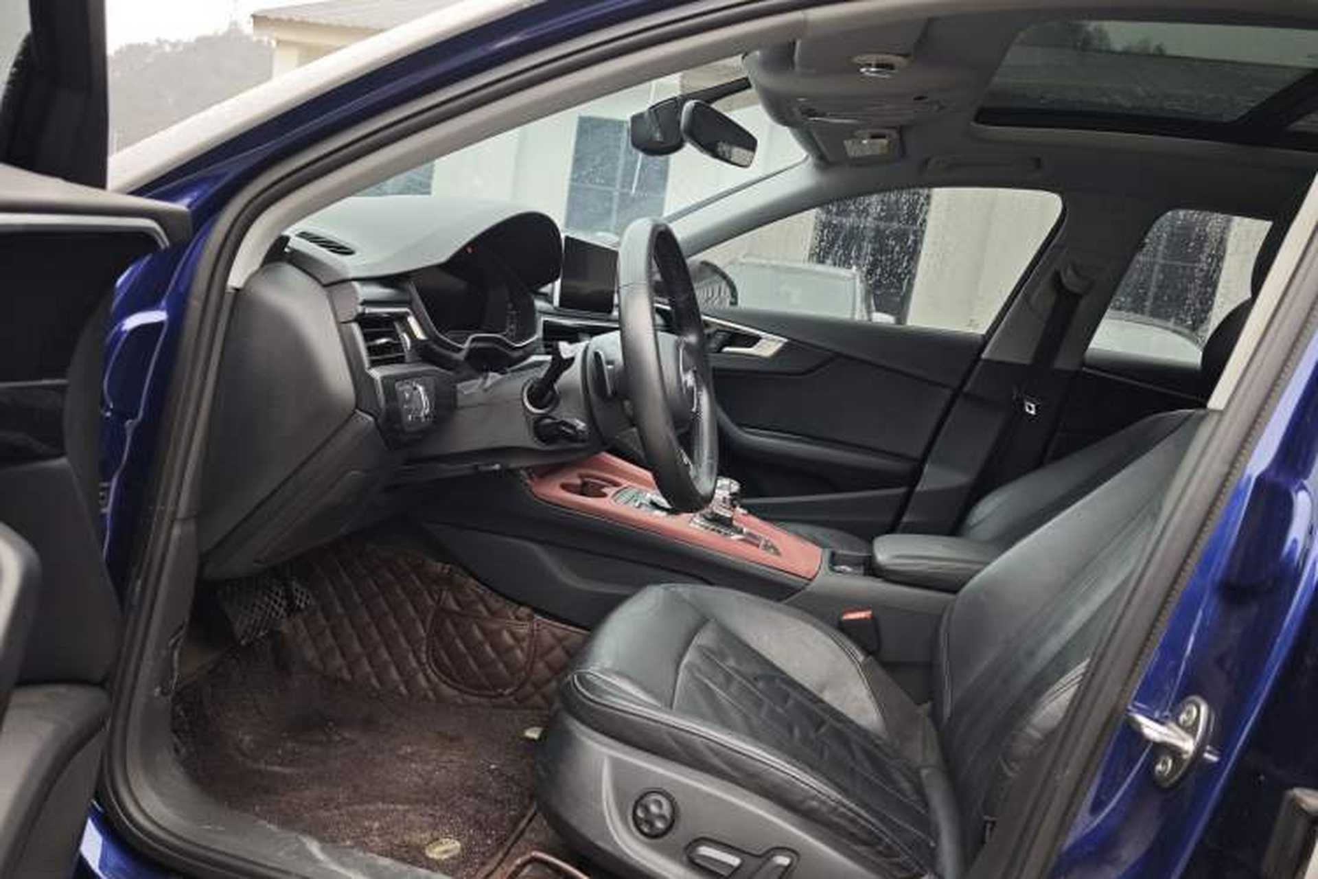 Used Audi A4L 2019 40 TFSI Fashion Edition China VI Emission Standard Interior 2