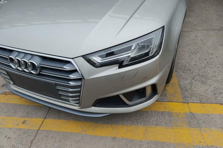 Used Audi A4L 2019 40 TFSI Fashion Version China V Left Front Headlight