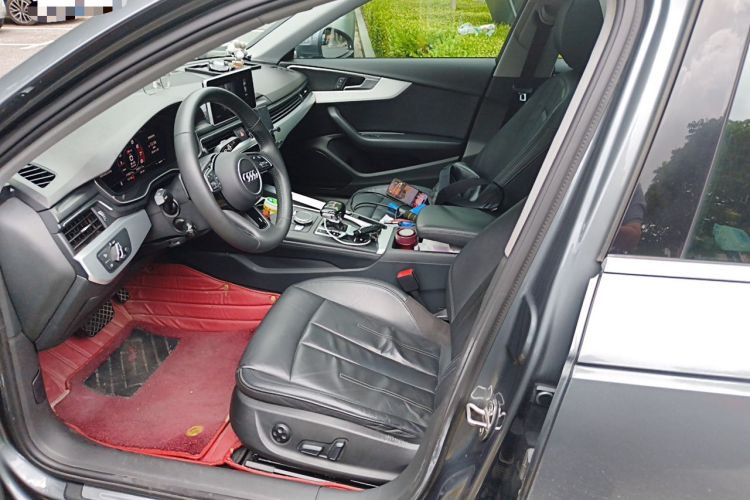 Used Audi A4L 2019 40 TFSI Fashion Edition China VI Emission Standard Left Front Seat