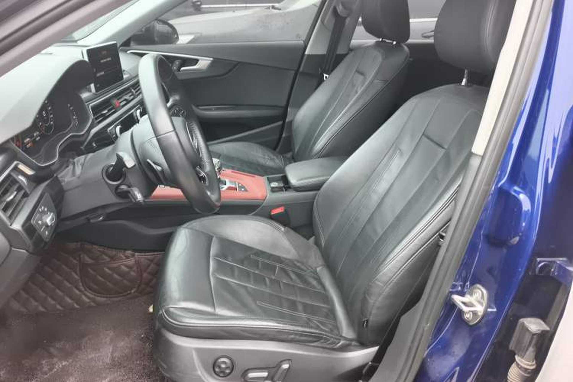 Used Audi A4L 2019 40 TFSI Fashion Edition China VI Emission Standard Left Front Seat