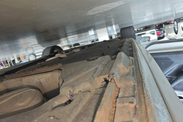 Used Audi A4L 2019 40 TFSI Ambition China VI Left Side Sill