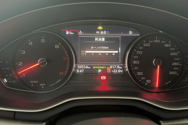 Used Audi A4L 2019 40 TFSI Ambition China VI Odometer Close Up