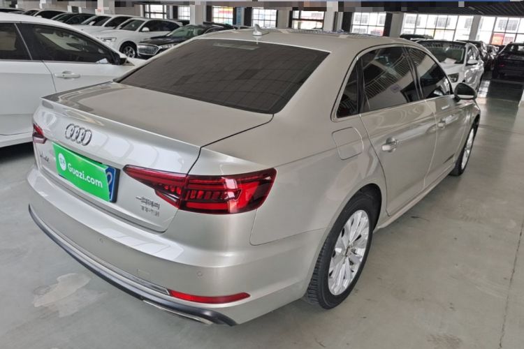 Used Audi A4L 2019 40 TFSI Ambition China VI Rear Right 45 Deg