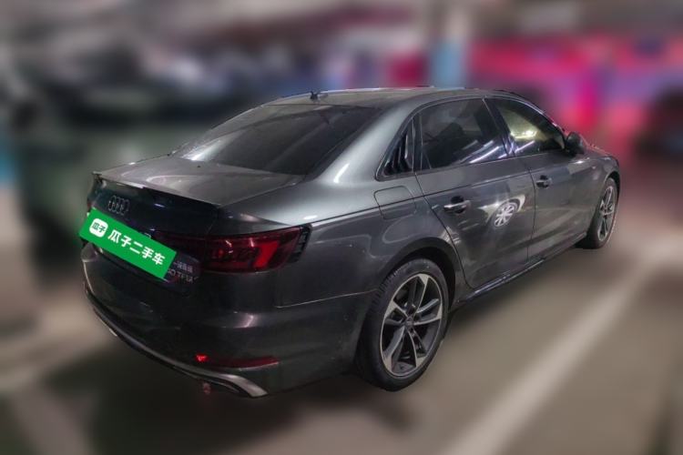 Used Audi A4L 2019 40 TFSI Fashion Edition China VI Emission Standard Rear Right 45 Deg