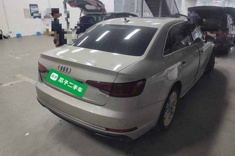 Used Audi A4L 2019 40 TFSI Ambition China VI Rear Right 45 Deg