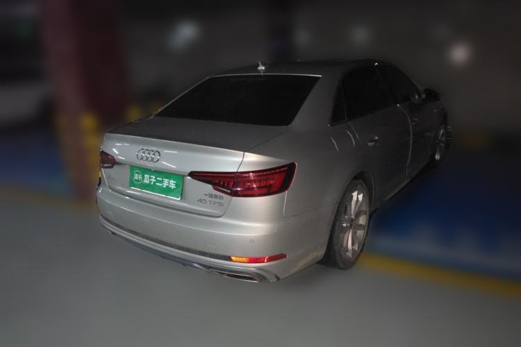Used Audi A4L 2019 40 TFSI Fashion Edition China VI Emission Standard Rear Right 45 Deg