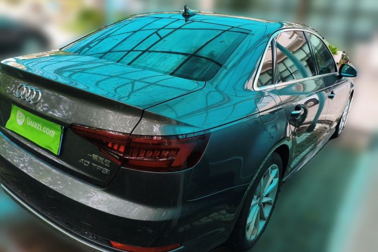 Used Audi A4L 2019 40 TFSI Fashion Edition China VI Emission Standard Rear Right 45 Deg