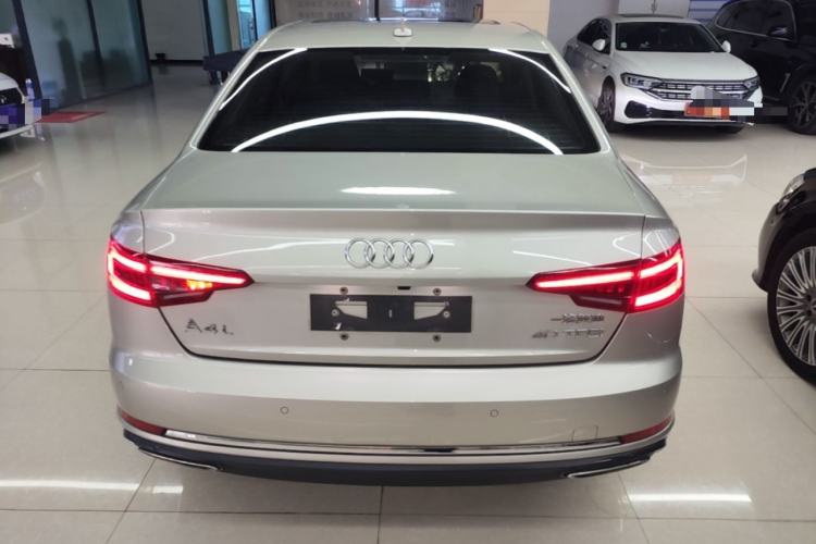 Used Audi A4L 2019 40 TFSI Ambition China VI Rear