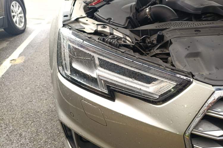 Used Audi A4L 2019 40 TFSI Fashion Edition China VI Emission Standard Right Front Headlight