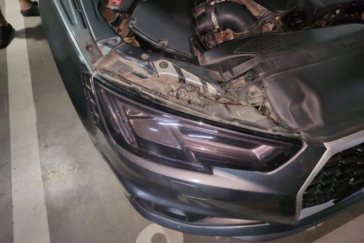 Used Audi A4L 2019 40 TFSI Fashion Edition China VI Emission Standard Right Front Headlight