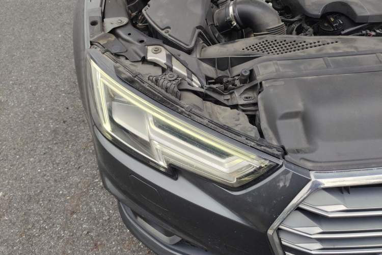 Used Audi A4L 2019 40 TFSI Fashion Edition China VI Emission Standard Right Front Headlight