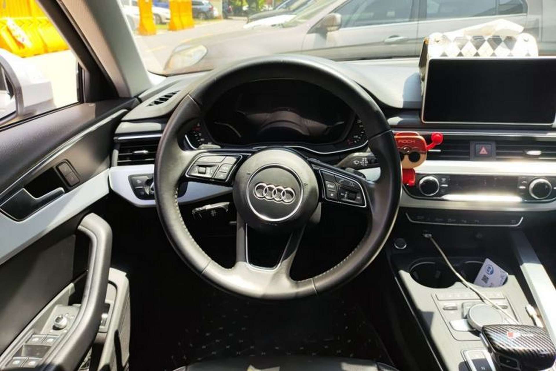 Used Audi A4L 2019 40 TFSI Fashion Version China V Steering Wheel