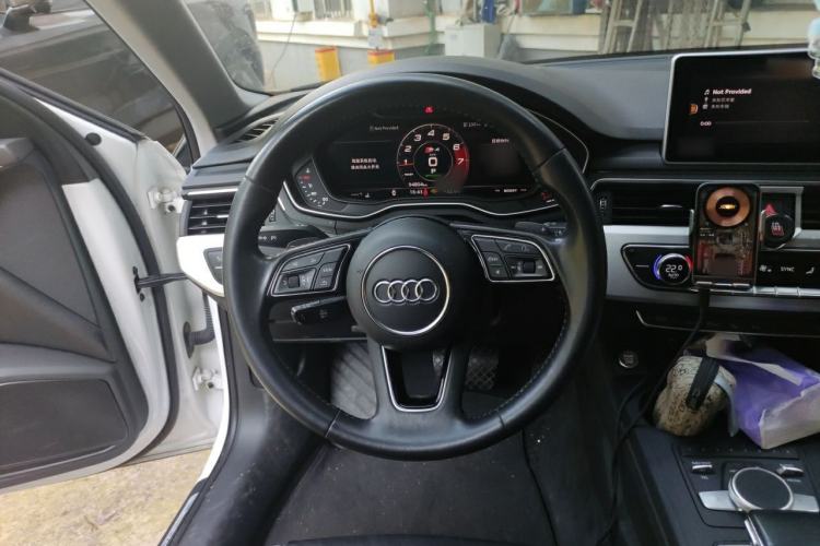 Used Audi A4L 2019 40 TFSI Sporty Version China V Steering Wheel