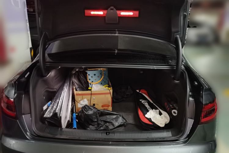 Used Audi A4L 2019 40 TFSI Fashion Edition China VI Emission Standard Trunk