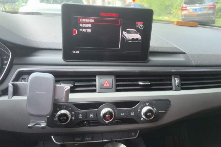 Used Audi A4L 2019 35 TFSI Ambition China V Audio And AC Panel