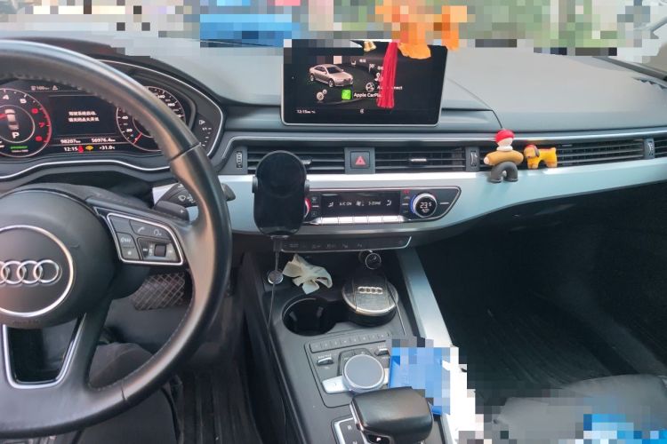 Used Audi A4L 2019 40 TFSI Fashion Edition China VI Emission Standard Audio And AC Panel