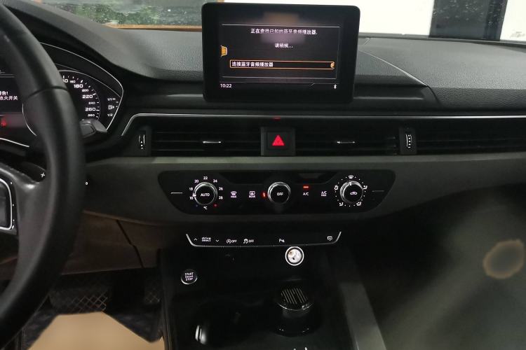 Used Audi A4L 2019 40 TFSI Ambition China VI Audio And AC Panel