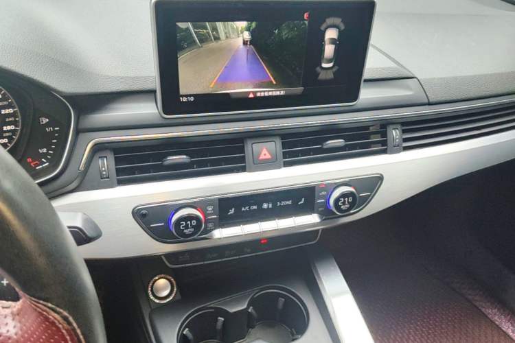 Used Audi A4L 2019 40 TFSI Fashion Edition China VI Emission Standard Audio And AC Panel