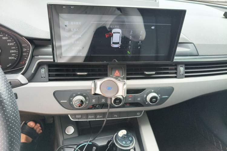 Used Audi A4L 2019 40 TFSI Ambition Version China V Audio And AC Panel