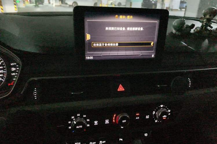 Used Audi A4L 2019 40 TFSI Ambition China VI Audio And AC Panel