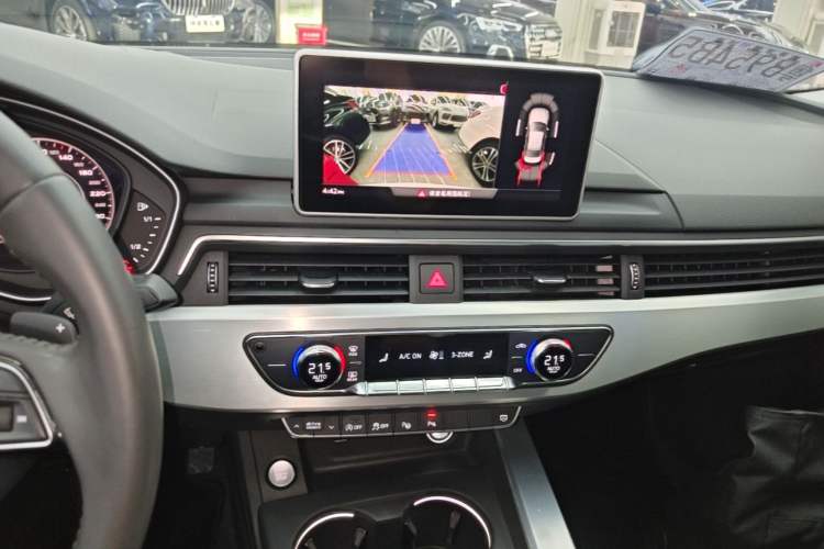 Used Audi A4L 2019 40 TFSI Fashion Version China V Audio And AC Panel