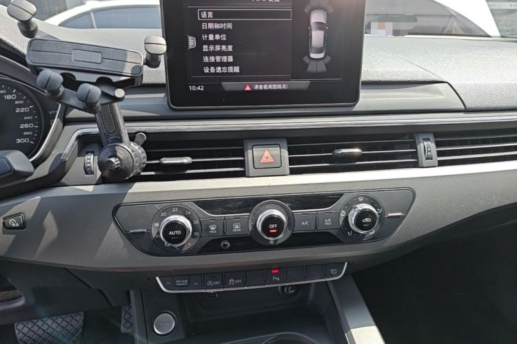 Used Audi A4L 2019 40 TFSI Ambition China VI Audio And AC Panel