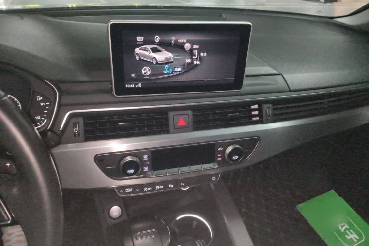 Used Audi A4L 2019 40 TFSI Fashion Edition China VI Emission Standard Audio And AC Panel