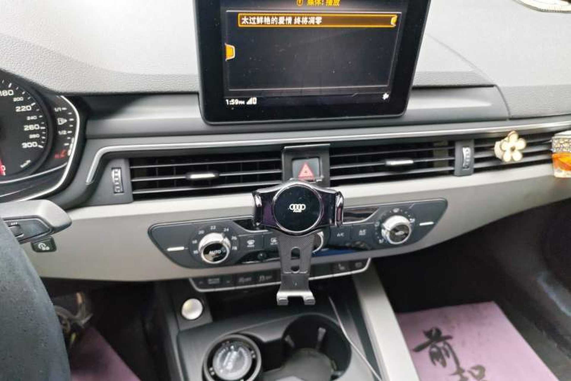 Used Audi A4L 2019 40 TFSI Ambition Version China V Audio And AC Panel