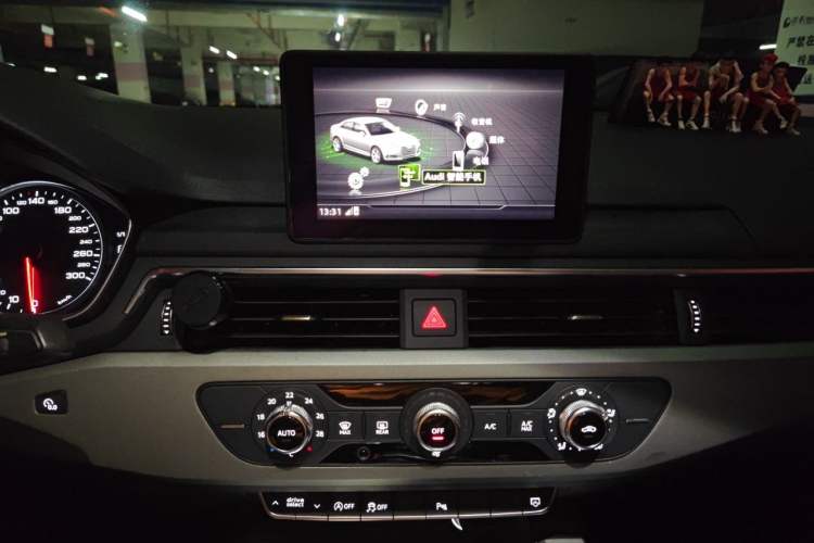 Used Audi A4L 2019 40 TFSI Ambition Version China V Audio And AC Panel