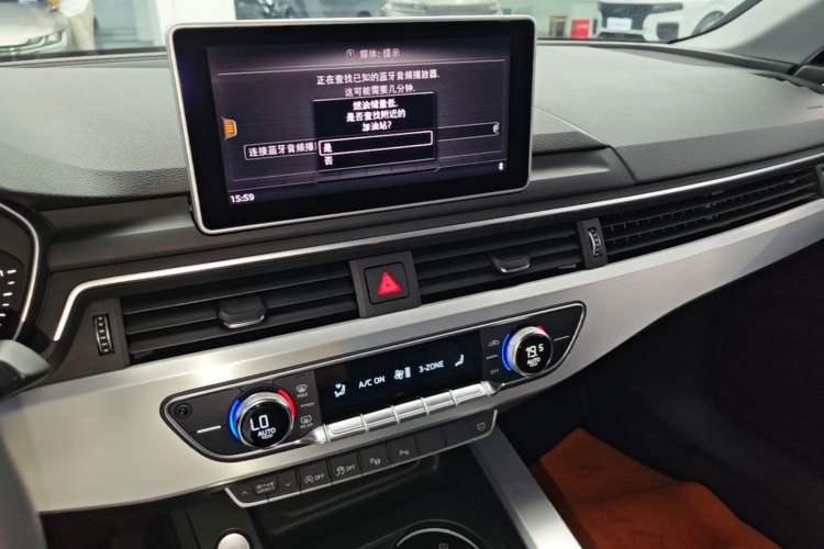 Used Audi A4L 2019 40 TFSI Fashion Version China V Audio And AC Panel