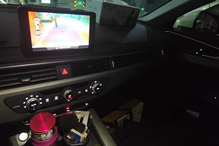 Used Audi A4L 2019 40 TFSI Ambition China VI Audio And AC Panel