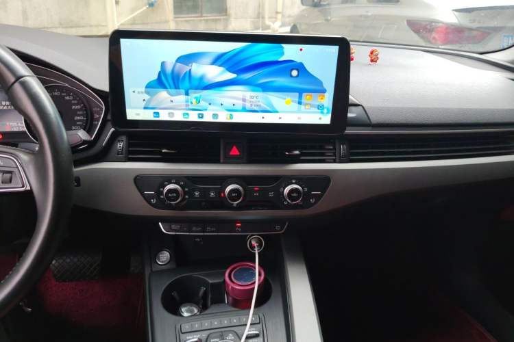 Used Audi A4L 2019 40 TFSI Ambition Version China V Audio And AC Panel