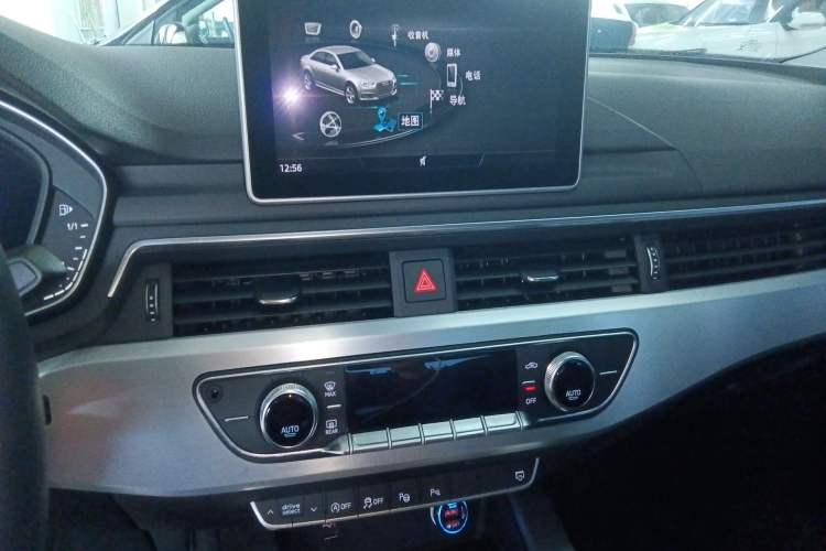Used Audi A4L 2019 40 TFSI Fashion Version China V Audio And AC Panel