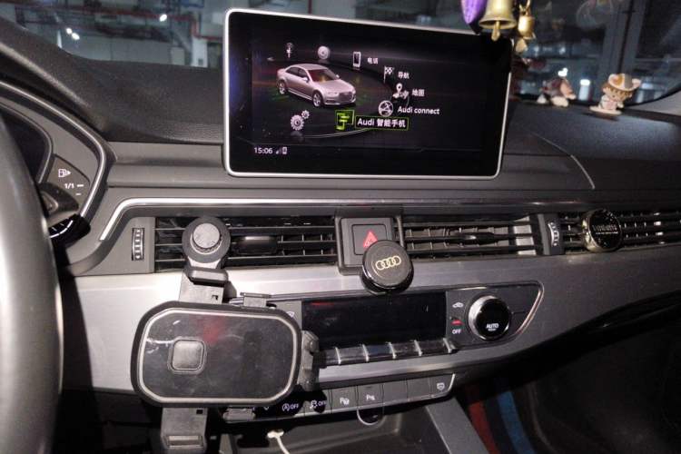 Used Audi A4L 2019 40 TFSI Fashion Edition China VI Emission Standard Audio And AC Panel