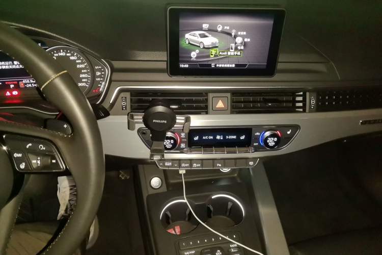 Used Audi A4L 2019 45 TFSI quattro Individual Sport Edition China VI Audio And AC Panel